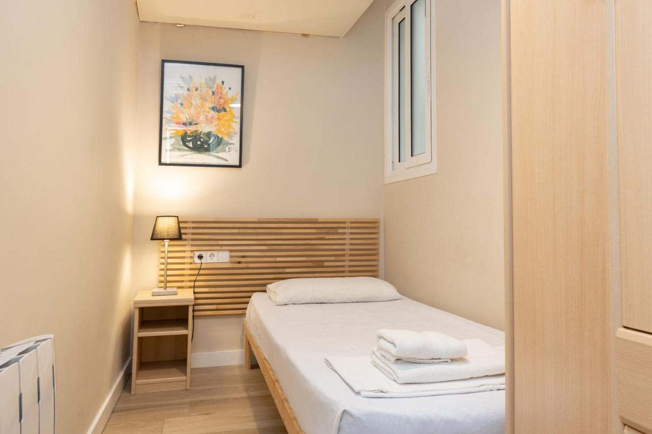 Aparteasy - Family 4-bedroom Appartement Barcelona